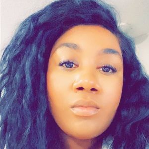 Meet your Posher, Ashlei